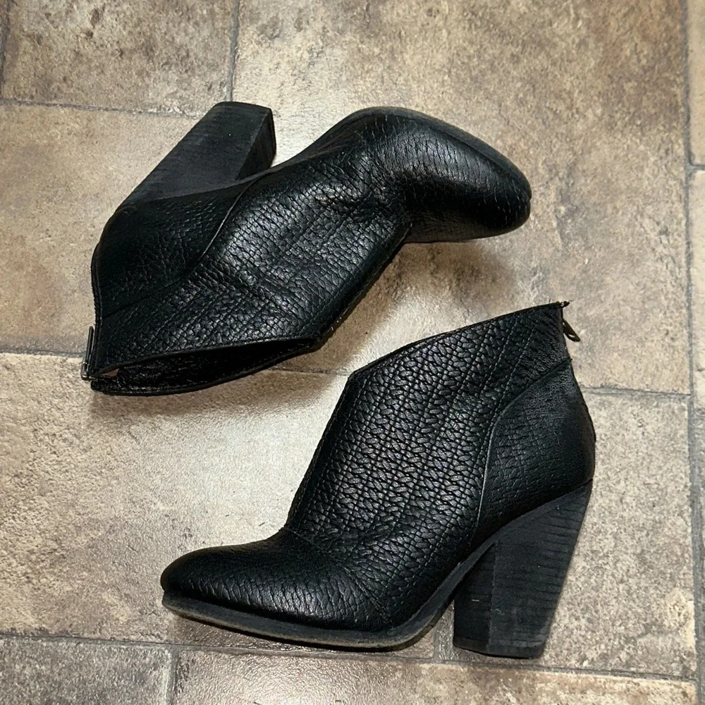 Modern Vintage Size 36